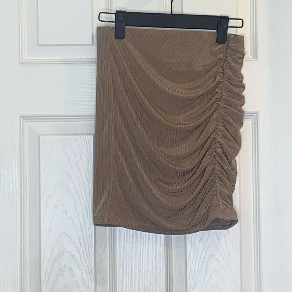Naked Wardrobe Mini Skirt Beige Ruched Detail High Rise Size Medium